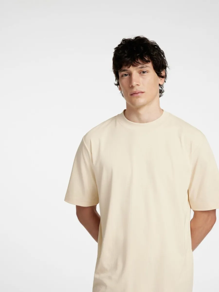 avslappnad_passform_tshir_2.webp SELECTED AVSLAPPNAD PASSFORM T-SHIRT Beige Best Sale