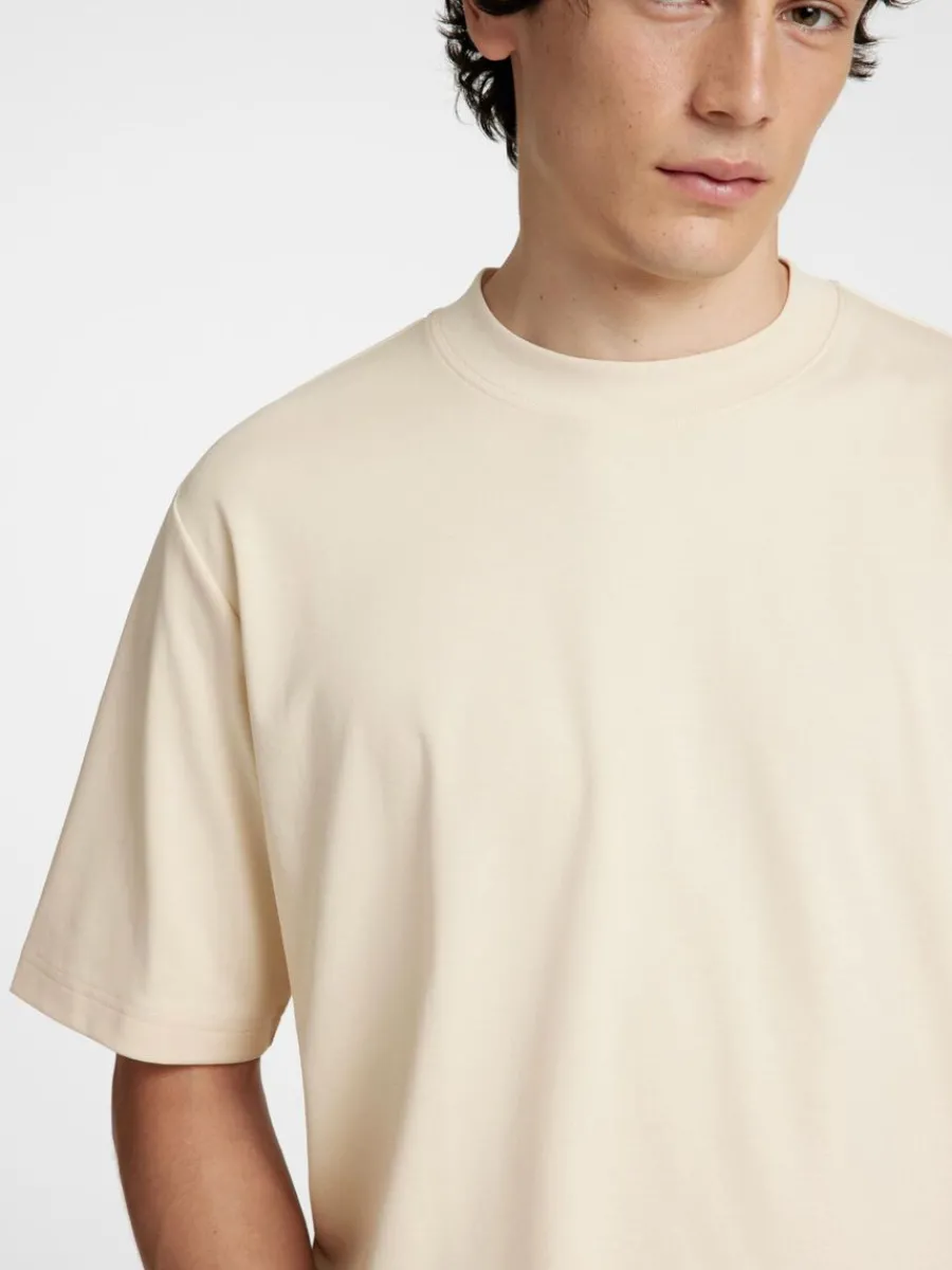 avslappnad_passform_tshir_3.webp SELECTED AVSLAPPNAD PASSFORM T-SHIRT Beige Best Sale