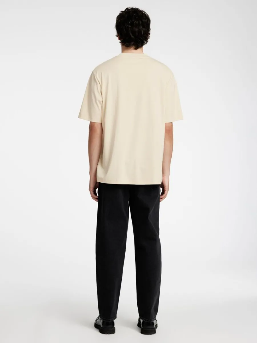 avslappnad_passform_tshir_4.webp SELECTED AVSLAPPNAD PASSFORM T-SHIRT Beige Best Sale