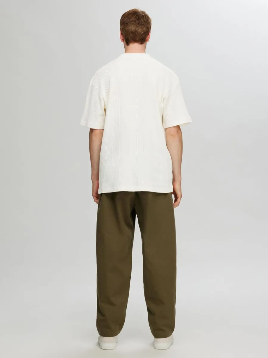 avslappnad_passform_vffla_4-2.webp SELECTED AVSLAPPNAD PASSFORM VÅFFLAD T-SHIRT White Clearance
