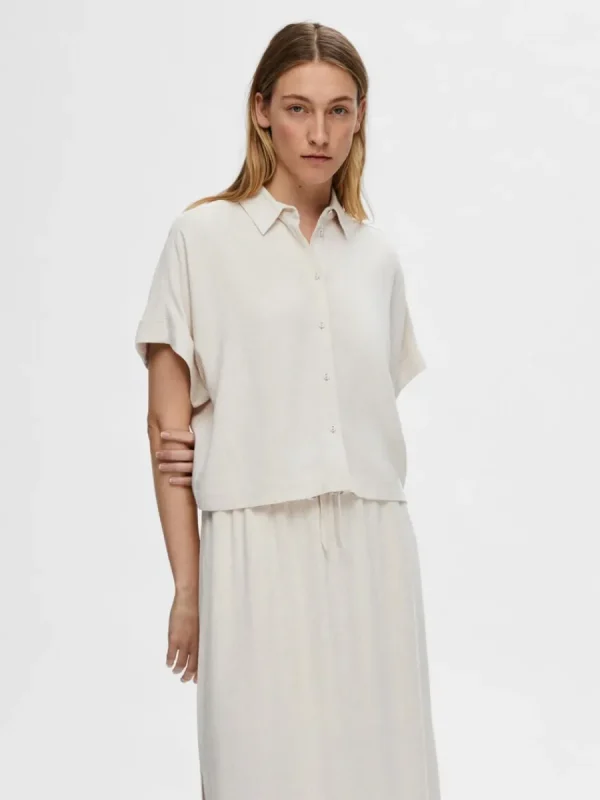 SELECTED BESKURNA KORTÄRMAD SKJORTA Beige Hot
