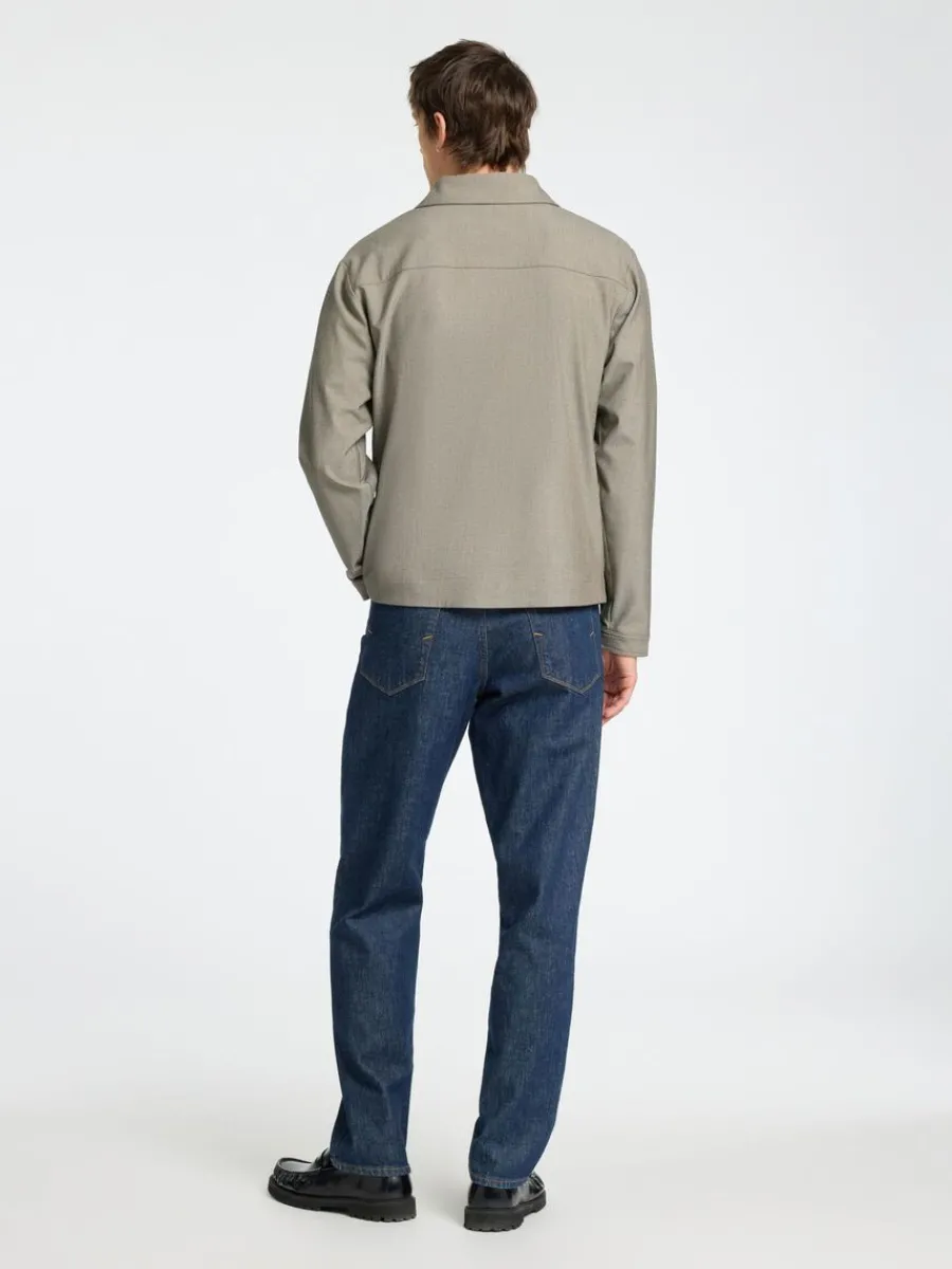 blixtlsfrsedd_jacka_5.webp SELECTED BLIXTLÅSFÖRSEDD JACKA Beige Clearance