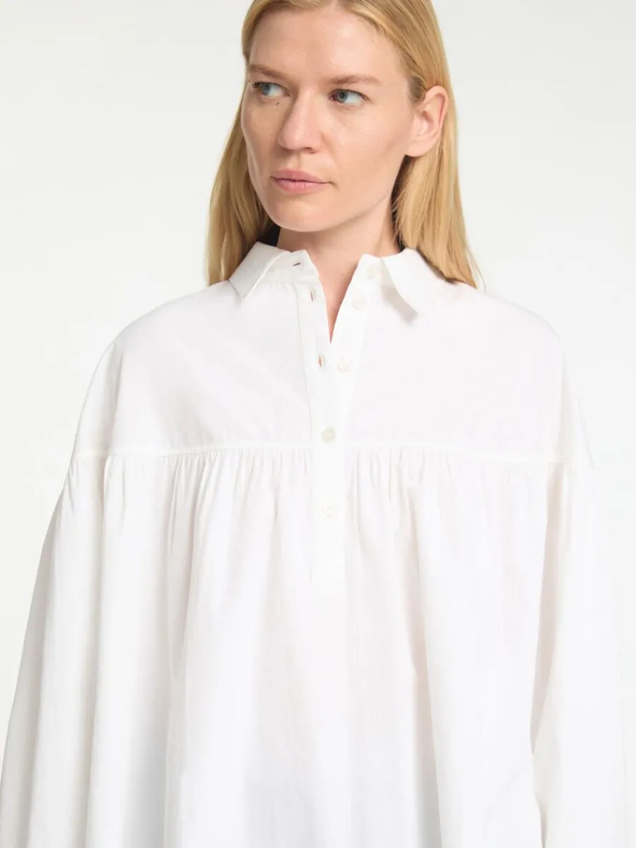 bomull_lngrmad_blus_3-1.webp SELECTED 100% BOMULL LÅNGÄRMAD BLUS White Sale