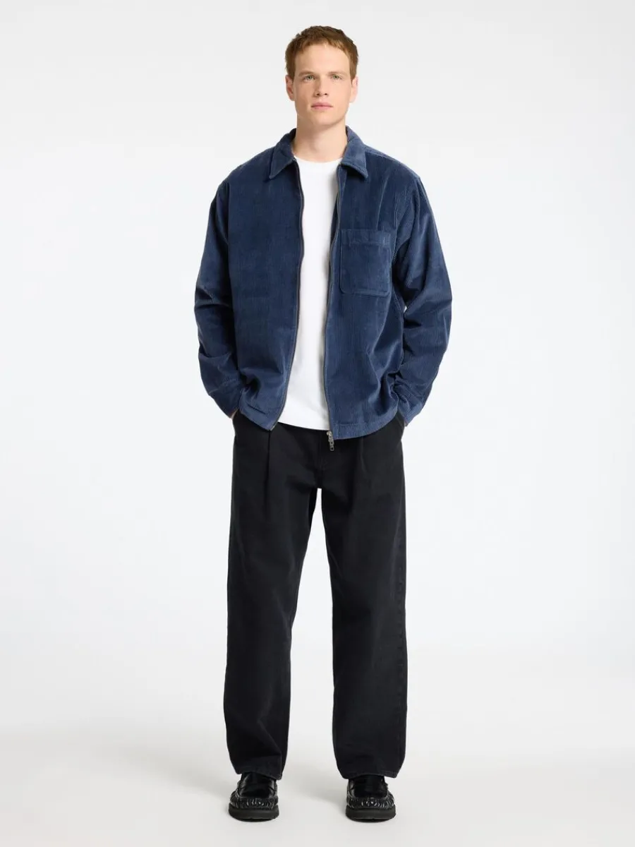 corduroy_verskjorta_2.webp SELECTED CORDUROY ÖVERSKJORTA Blue Store