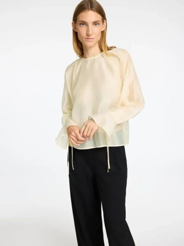 SELECTED DETALJERAD LÅNGÄRMAD BLUS Beige Fashion
