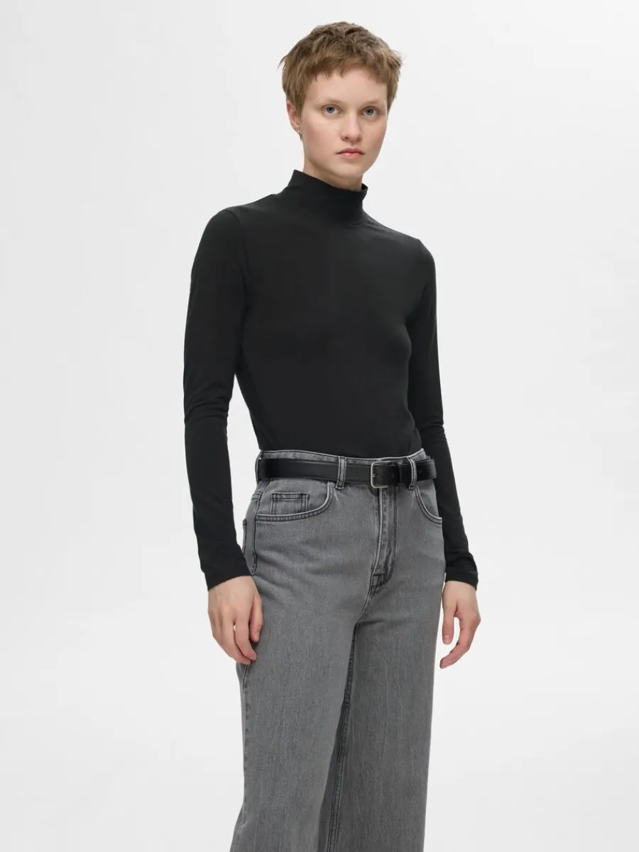 enkel_med_hg_hals_lngrmad_0.webp SELECTED ENKEL MED HÖG HALS LÅNGÄRMAD TOPP Black New