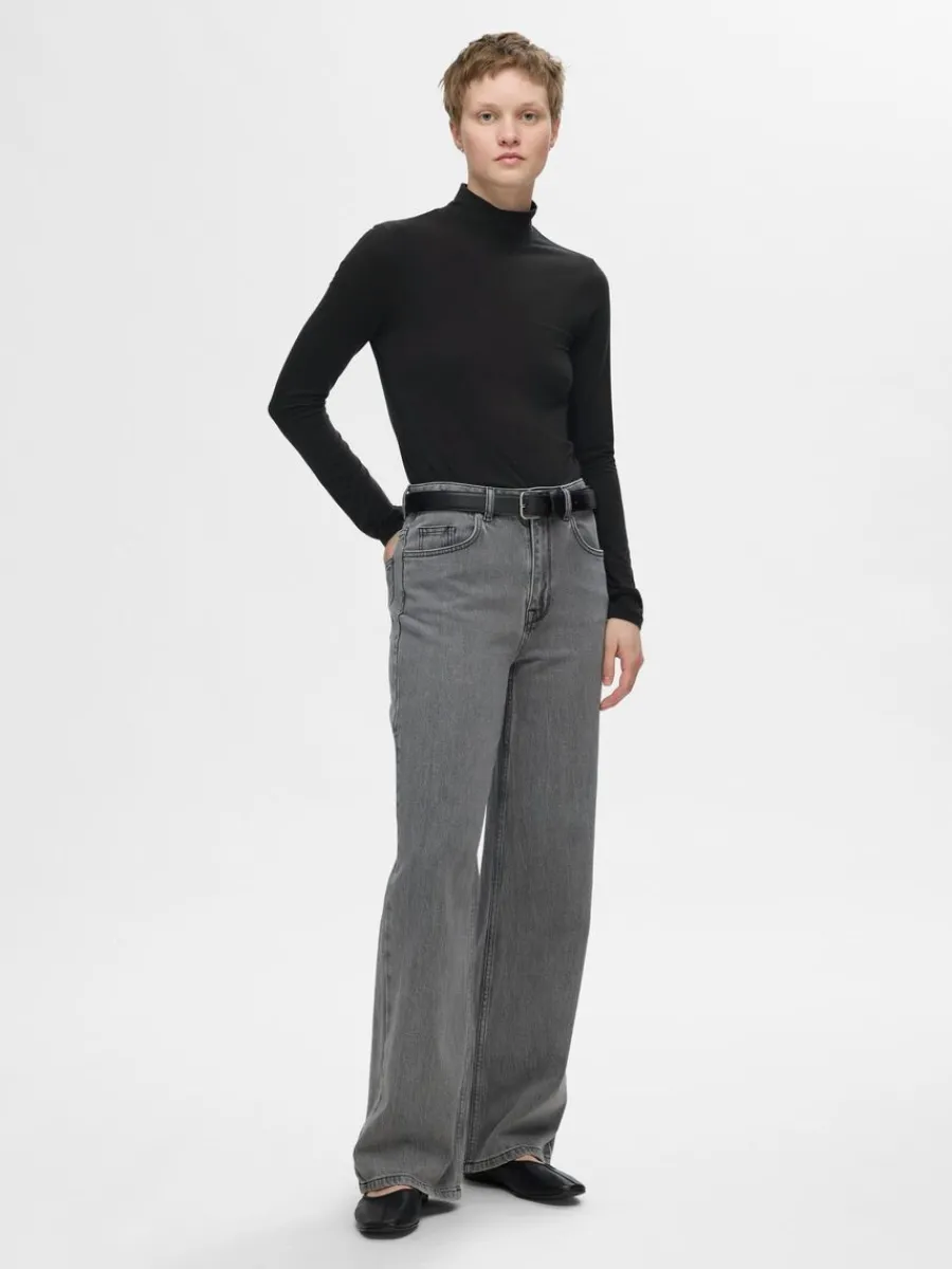 enkel_med_hg_hals_lngrmad_1.webp SELECTED ENKEL MED HÖG HALS LÅNGÄRMAD TOPP Black New