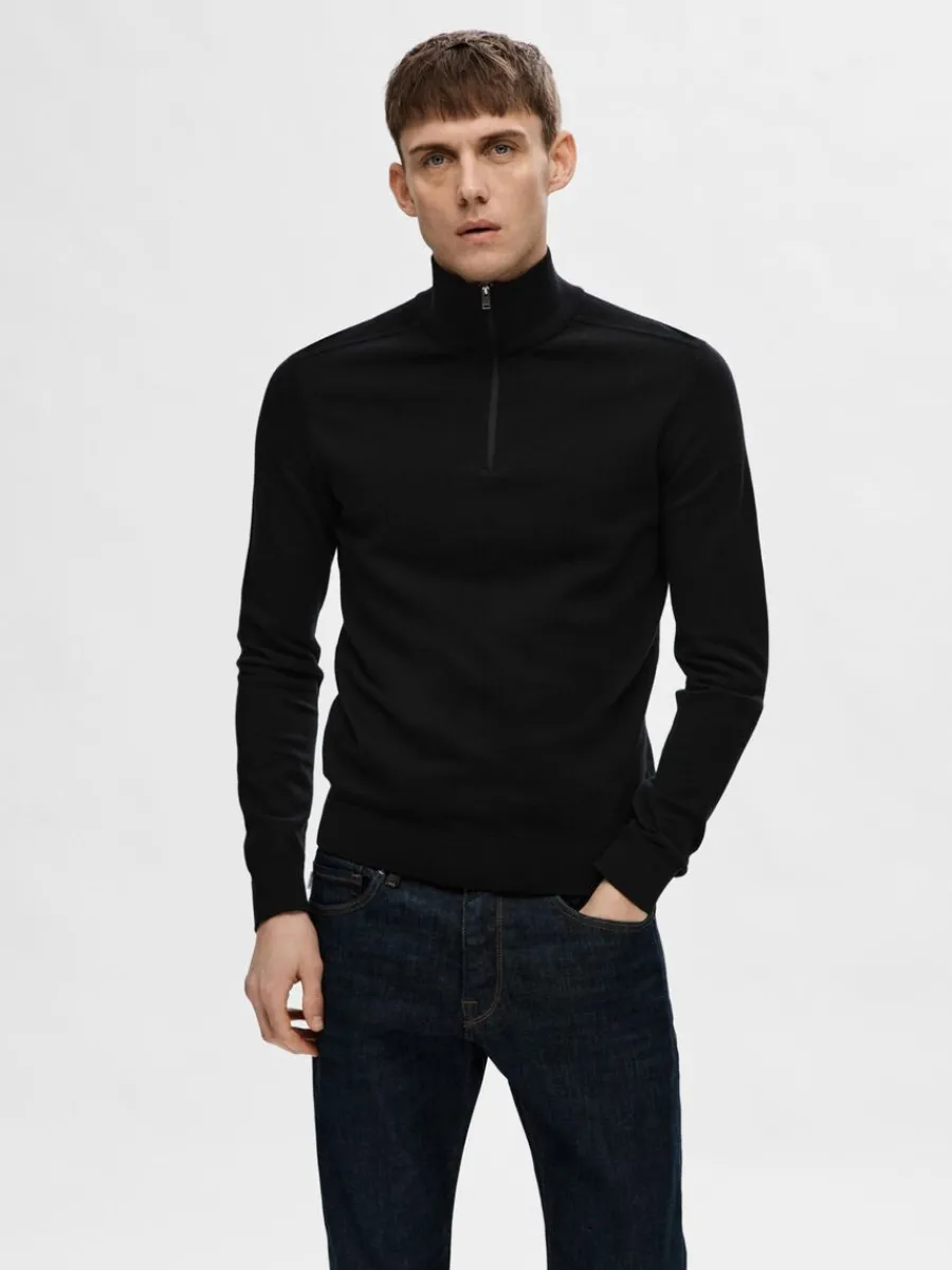halvlngt_blixtls_stickad__0-8.webp SELECTED HALVLÅNGT BLIXTLÅS STICKAD TRÖJA Black Cheap