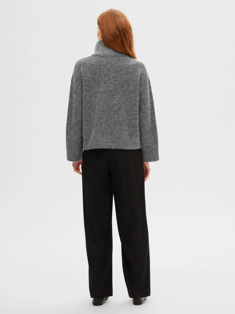 halvlngt_blixtls_trja_4-6.webp SELECTED HALVLÅNGT BLIXTLÅS TRÖJA Grey Fashion