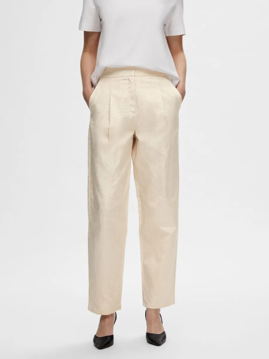 hg_midja_raka_byxor_0.webp SELECTED HÖG MIDJA RAKA BYXOR Beige Best
