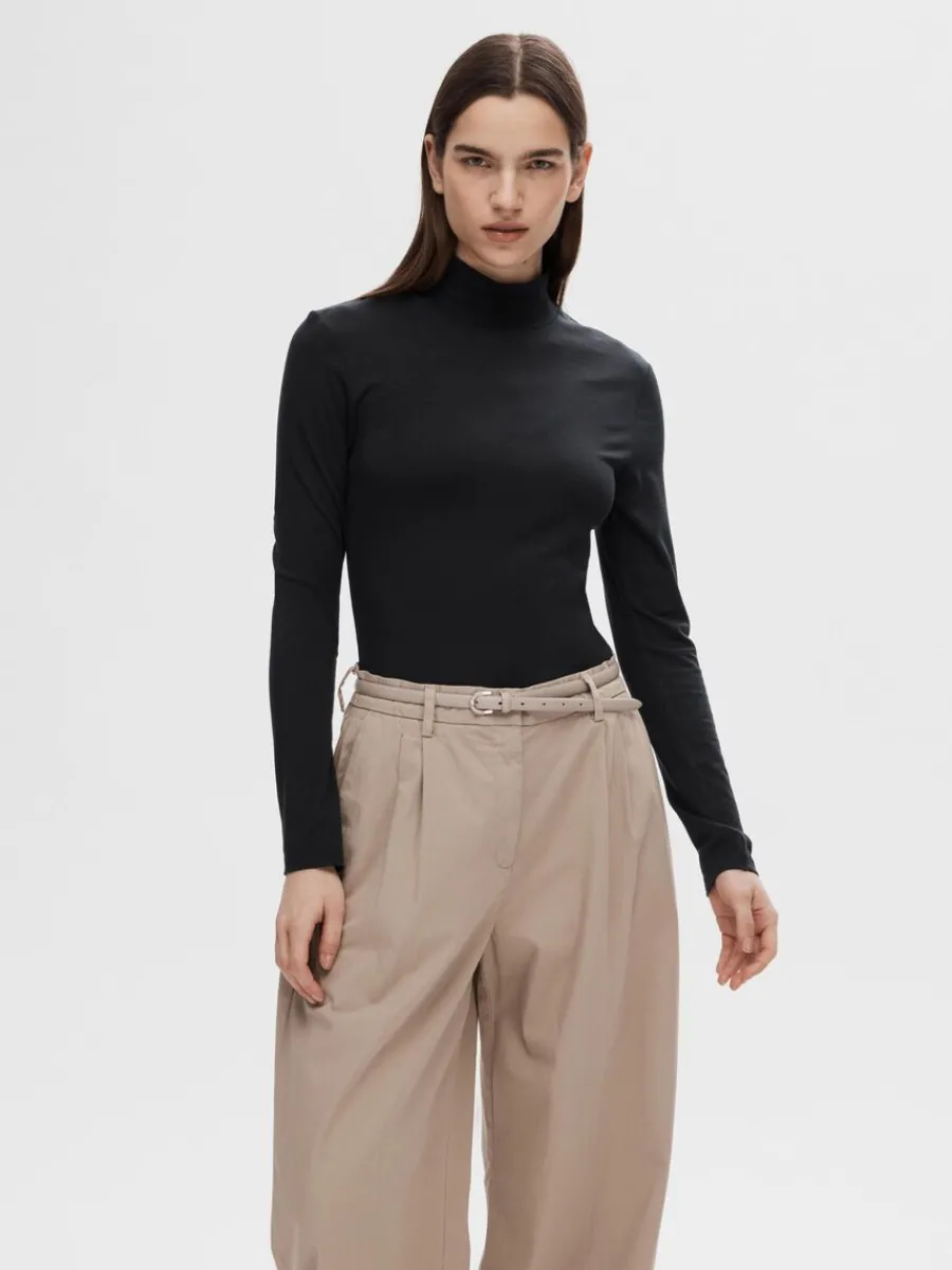 hghalsad_topp_0.webp SELECTED HÖGHALSAD TOPP Black Online