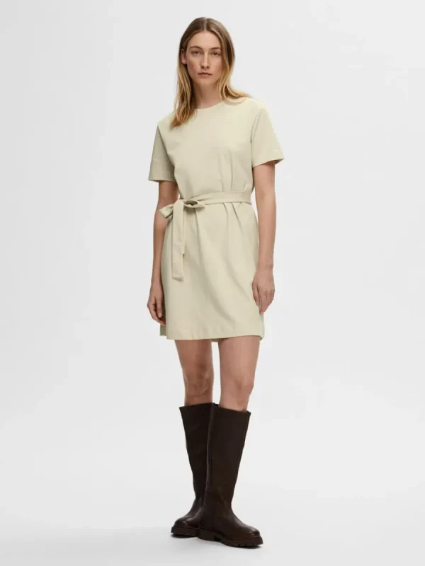 SELECTED KORTÄRMAD KORT KLÄNNING Beige Store