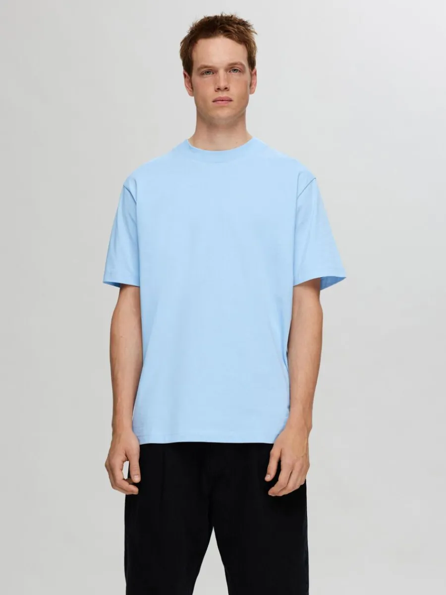 kortrmad_med_avslappnad_p_0-6.webp SELECTED KORTÄRMAD MED AVSLAPPNAD PASSFORM T-SHIRT Blue Cheap