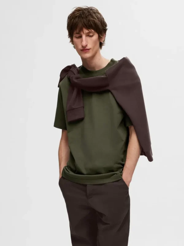 SELECTED KORTÄRMAD MED AVSLAPPNAD PASSFORM T-SHIRT Green New