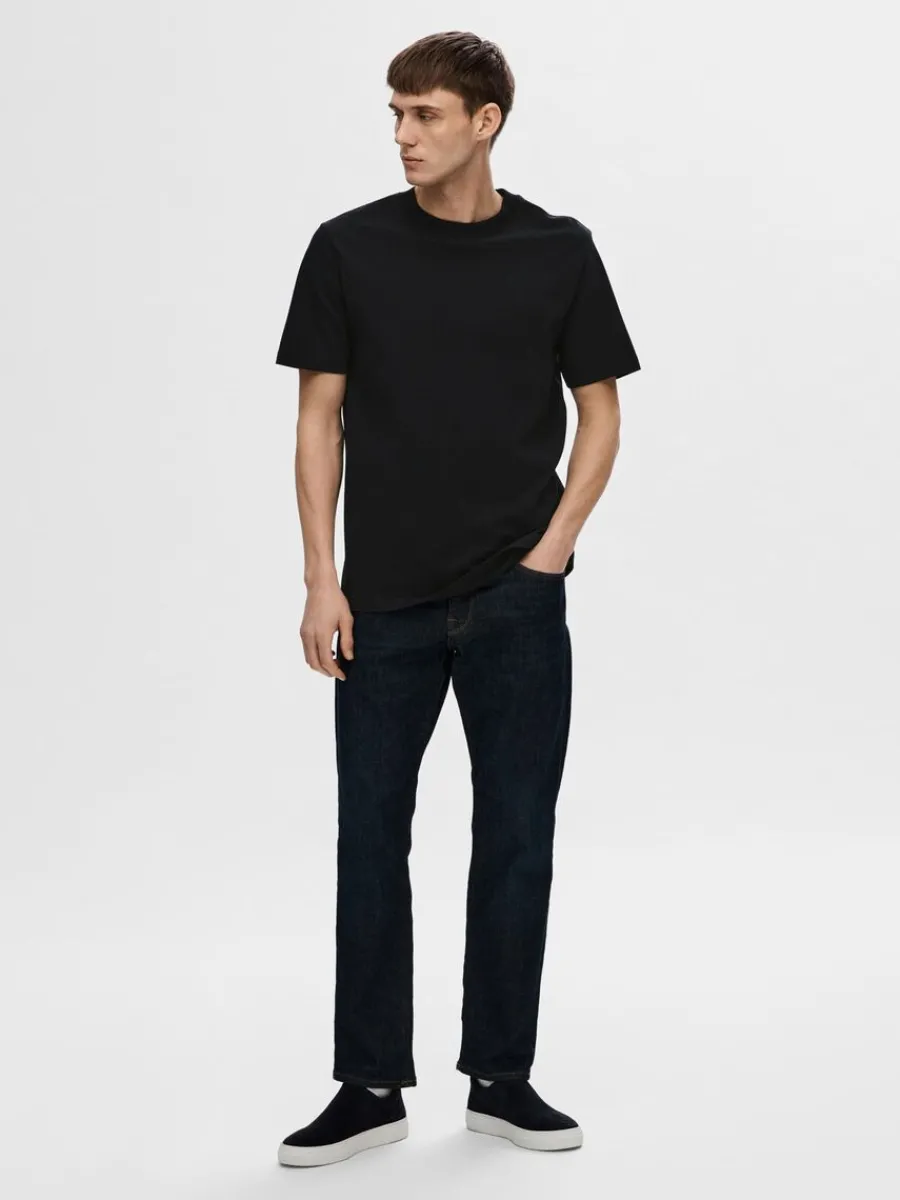 kortrmad_med_avslappnad_p_1-1.webp SELECTED KORTÄRMAD MED AVSLAPPNAD PASSFORM T-SHIRT Black Best Sale