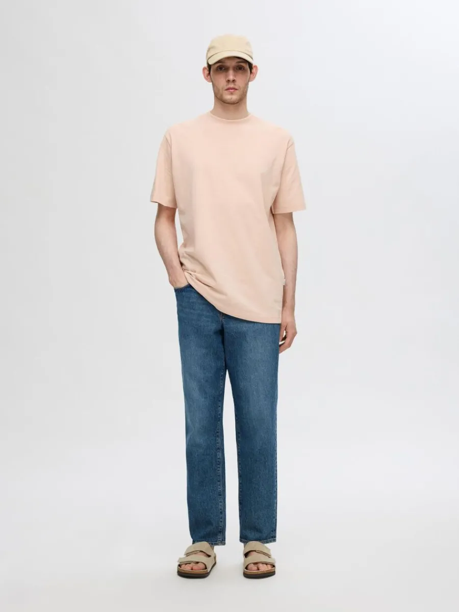 kortrmad_med_avslappnad_p_1-5.webp SELECTED KORTÄRMAD MED AVSLAPPNAD PASSFORM T-SHIRT Pink Cheap