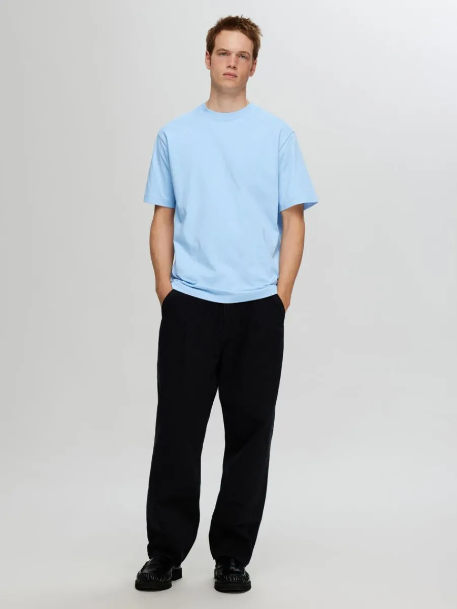 kortrmad_med_avslappnad_p_1-6.webp SELECTED KORTÄRMAD MED AVSLAPPNAD PASSFORM T-SHIRT Blue Cheap