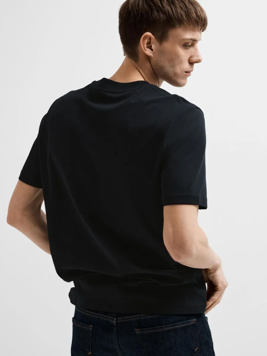 kortrmad_med_avslappnad_p_2-1.webp SELECTED KORTÄRMAD MED AVSLAPPNAD PASSFORM T-SHIRT Black Best Sale