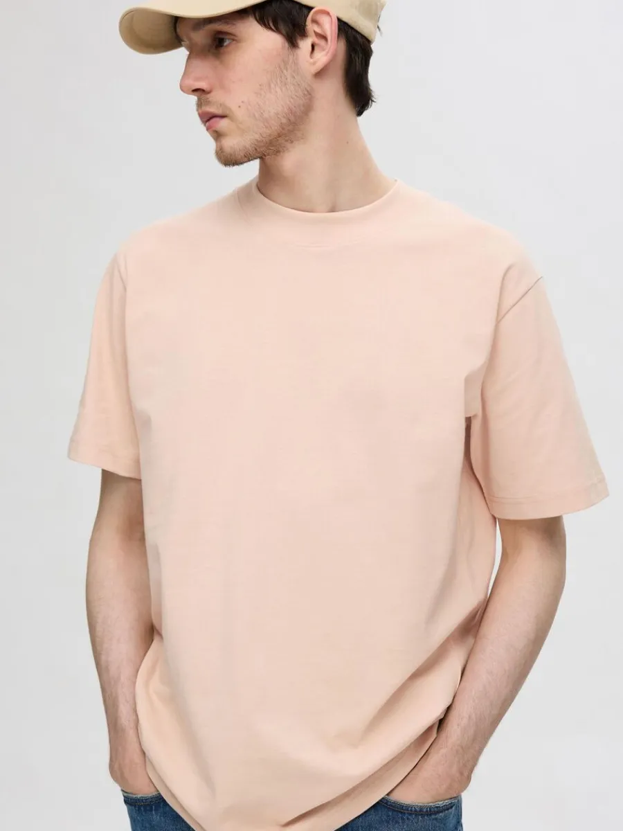 kortrmad_med_avslappnad_p_2-5.webp SELECTED KORTÄRMAD MED AVSLAPPNAD PASSFORM T-SHIRT Pink Cheap