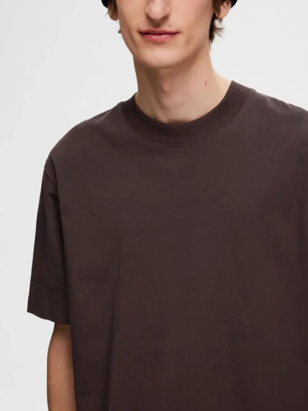 SELECTED KORTÄRMAD MED AVSLAPPNAD PASSFORM T-SHIRT Brown Store