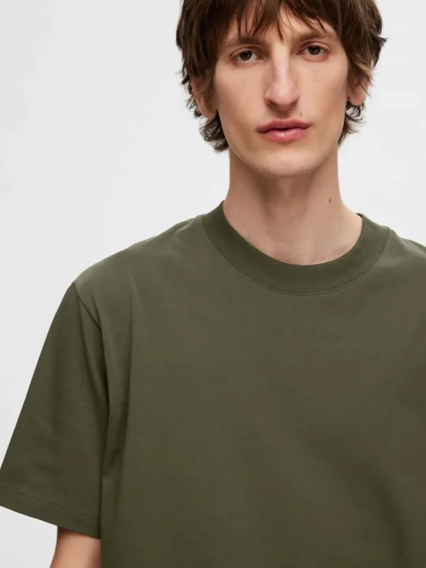 SELECTED KORTÄRMAD MED AVSLAPPNAD PASSFORM T-SHIRT Green New