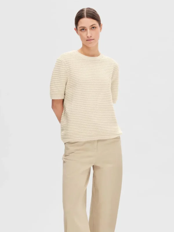 SELECTED KORTÄRMAD STICKAD TOPP Beige Hot