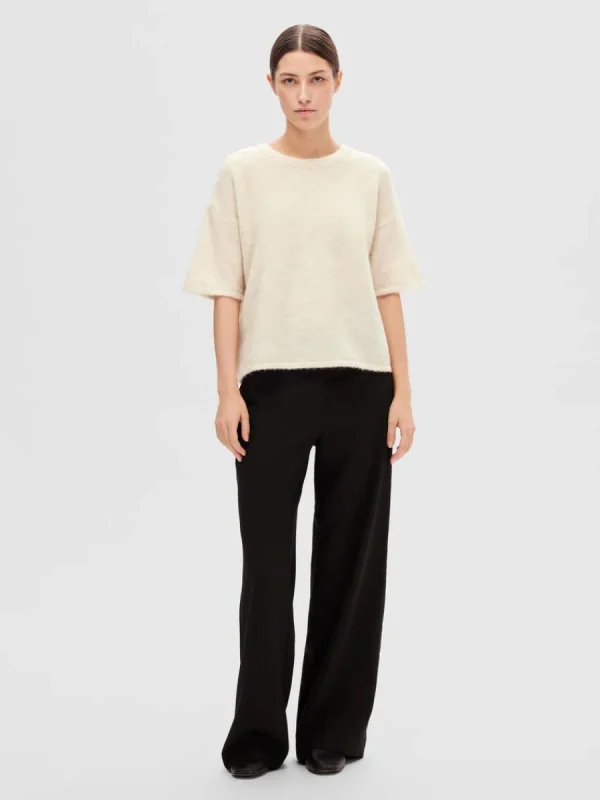 SELECTED KORTÄRMAD STICKAD TOPP Beige Hot