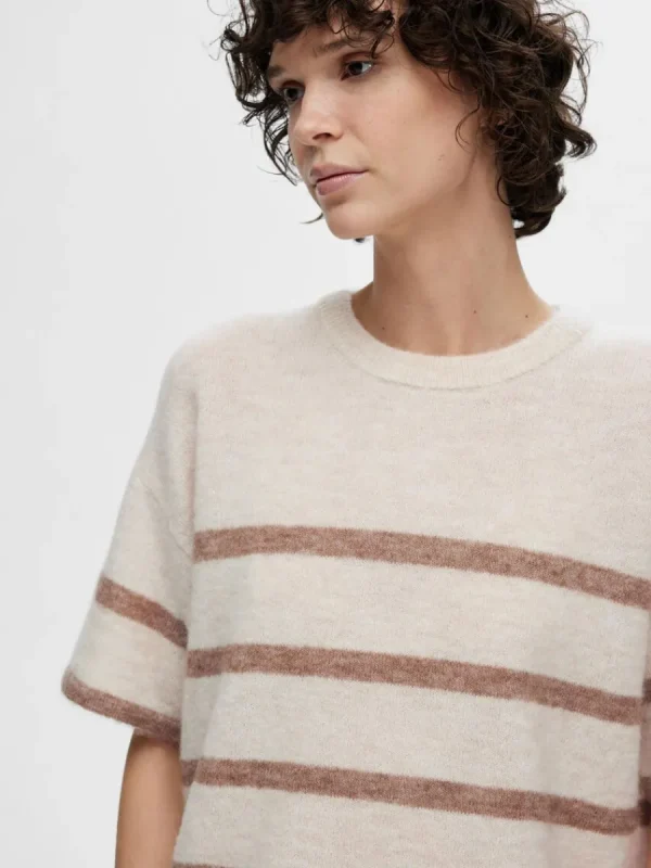 SELECTED KORTÄRMAD STICKAD TOPP Beige Store