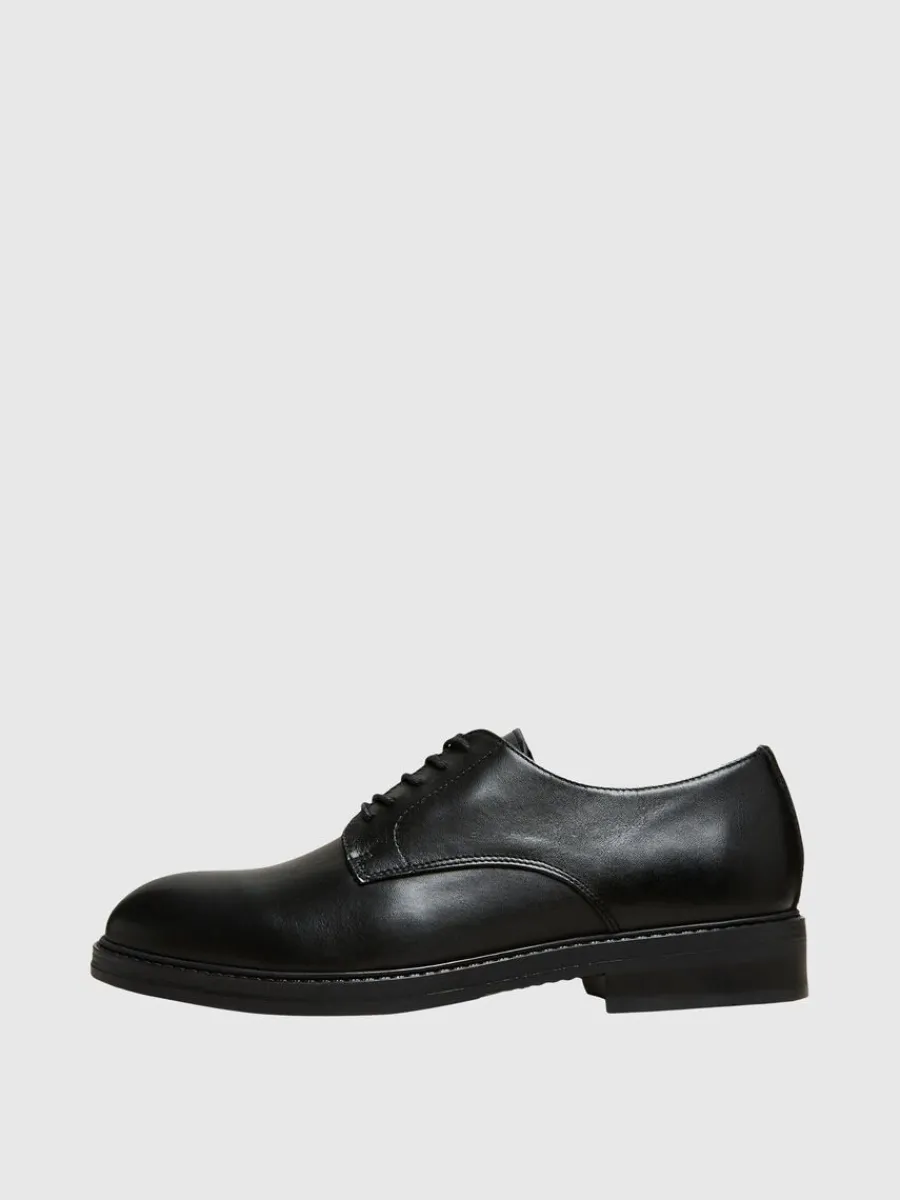 ldersydd_derbyskor_0-1.webp SELECTED LÄDERSYDD DERBYSKOR Black Store