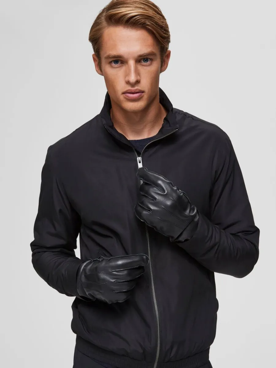 ldersydd_handskar_2-2.webp SELECTED LÄDERSYDD HANDSKAR Black Flash Sale