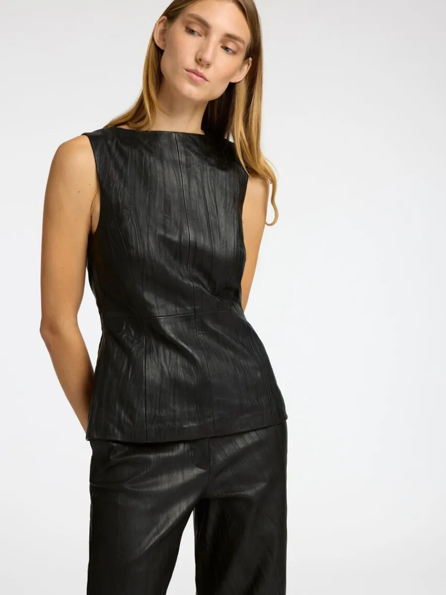 ldersydd_topp_2.webp SELECTED LÄDERSYDD TOPP Black Clearance