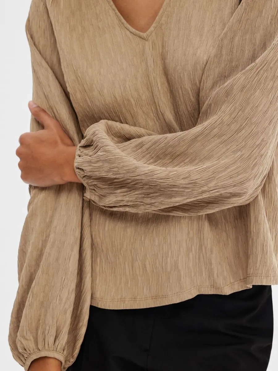 lnga_rmar_blus_3-4.webp SELECTED LÅNGA ÄRMAR BLUS Brown Best Sale
