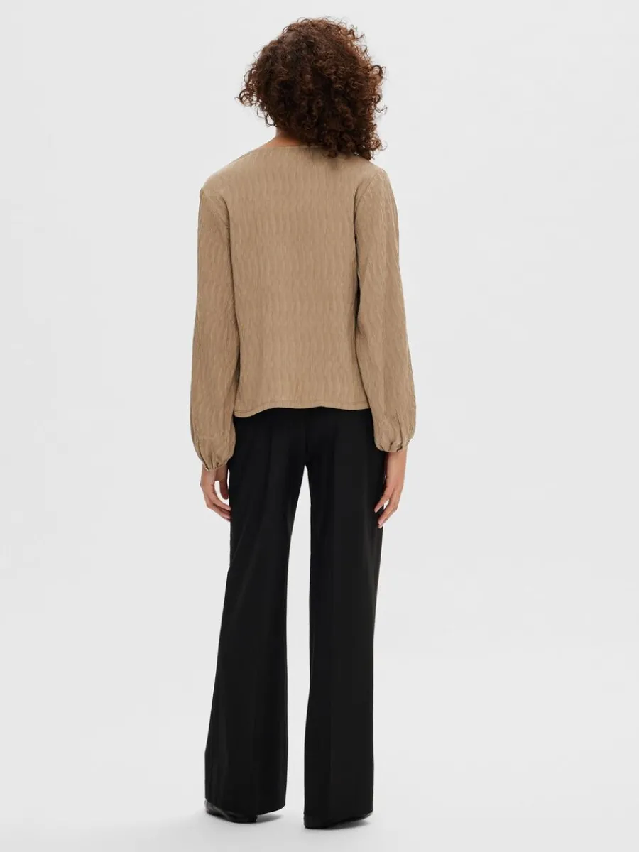 lnga_rmar_blus_4-4.webp SELECTED LÅNGA ÄRMAR BLUS Brown Best Sale