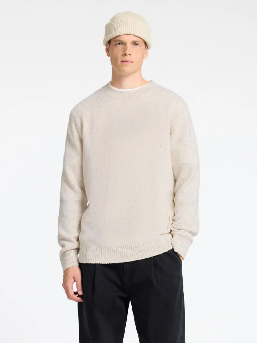 lnga_rmar_rundringad_trja_0-1.webp SELECTED LÅNGA ÄRMAR RUNDRINGAD TRÖJA Beige Store