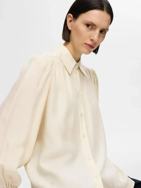SELECTED LÅNGA ÄRMAR SATINSKJORTA Beige Store