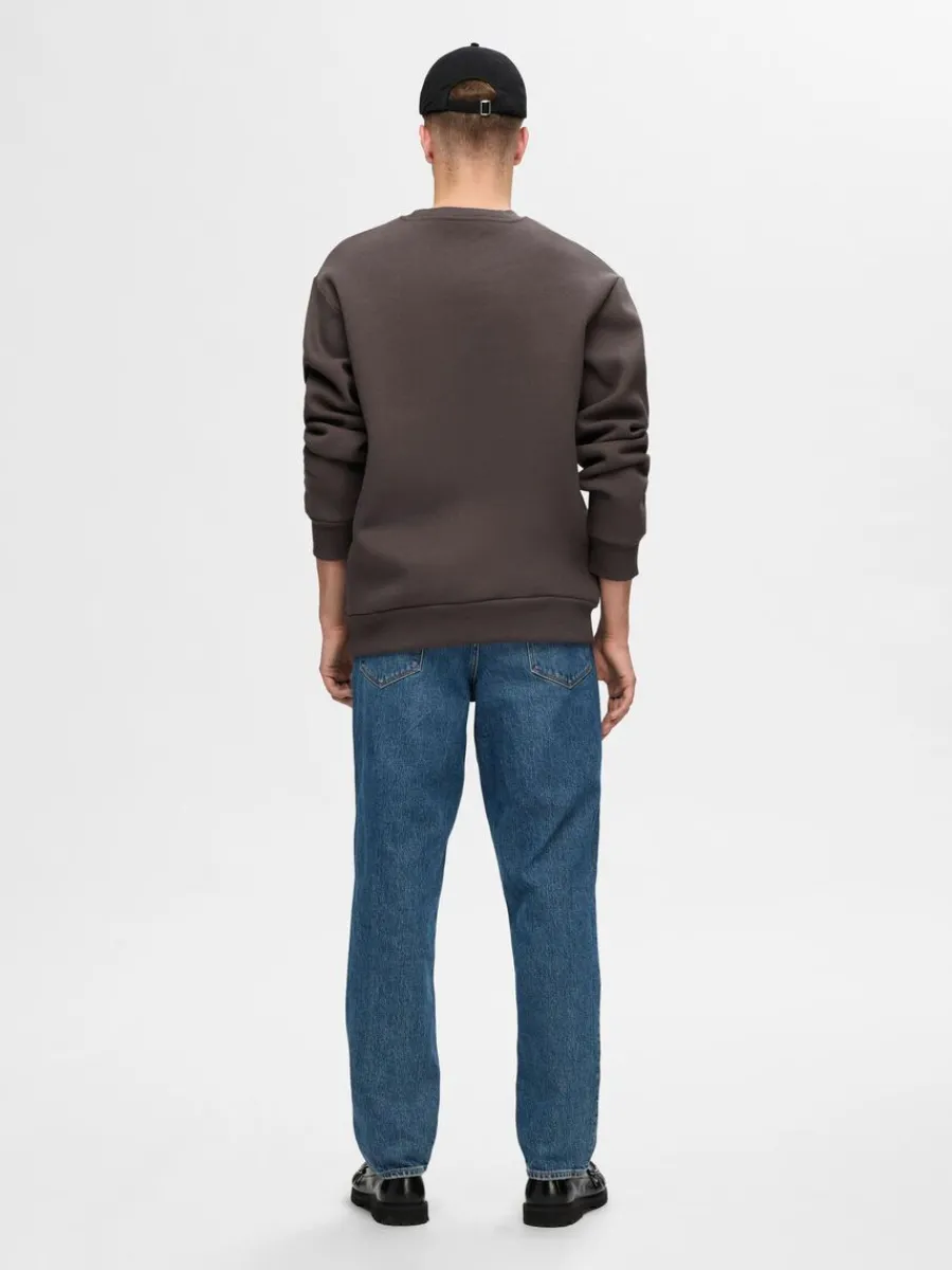 lnga_rmar_sweatshirt_1.webp SELECTED LÅNGA ÄRMAR SWEATSHIRT Brown Sale