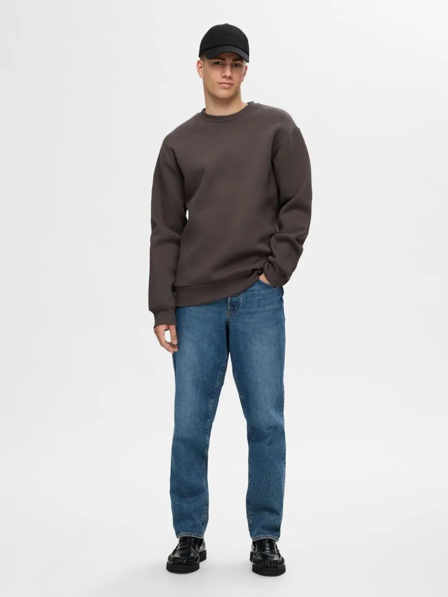 lnga_rmar_sweatshirt_2.webp SELECTED LÅNGA ÄRMAR SWEATSHIRT Brown Sale