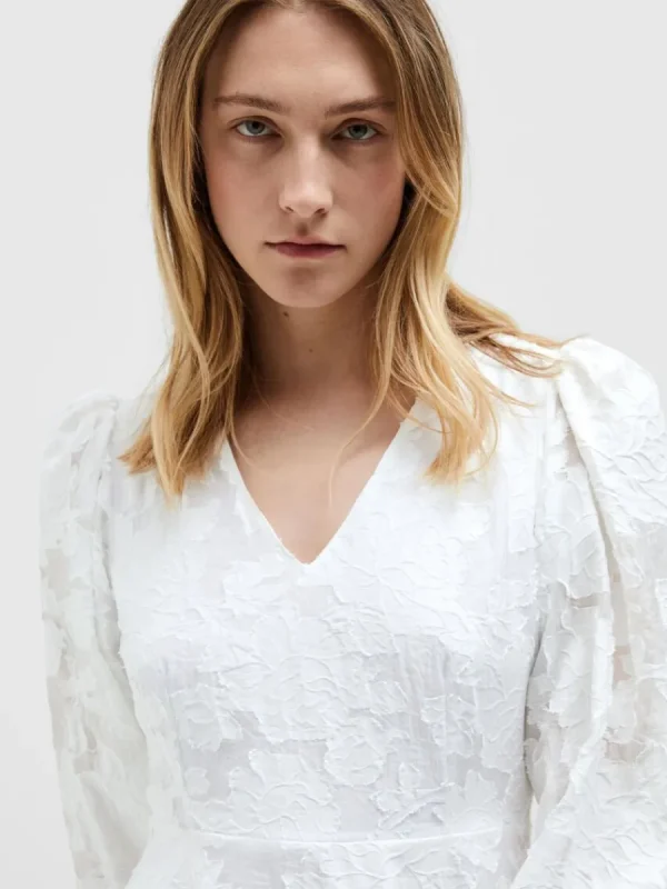 SELECTED LÅNGÄRMAD BLOMMIG KORT KLÄNNING White Online