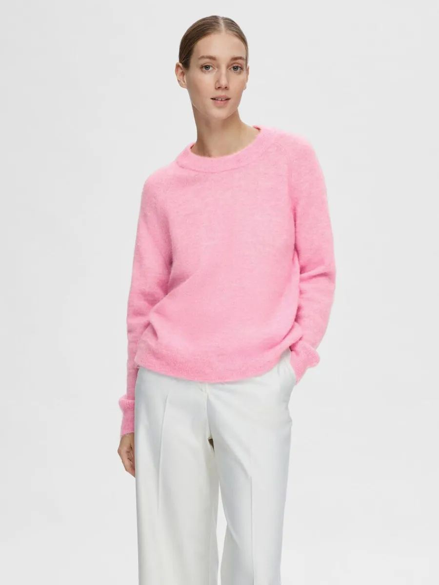lngrmad_stickad_trja_0-16.webp SELECTED LÅNGÄRMAD STICKAD TRÖJA Pink Fashion