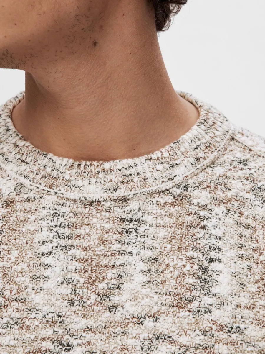 lngrmad_stickad_trja_3-35.webp SELECTED LÅNGÄRMAD STICKAD TRÖJA Beige New