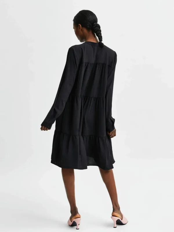 SELECTED MED VOLANGER KORT KLÄNNING Black Best Sale