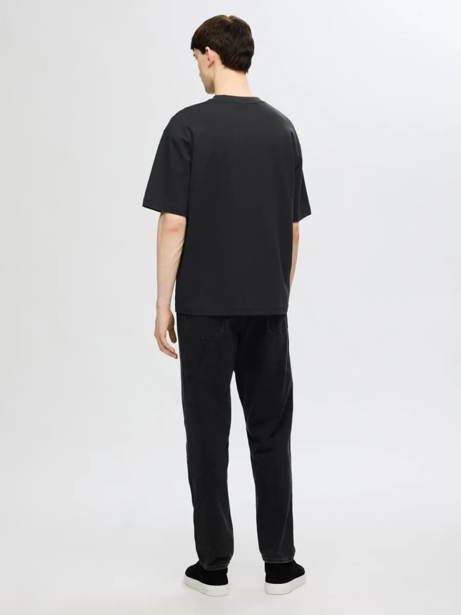 oversize_korta_rmar_tshir_4-7.webp SELECTED OVERSIZE KORTA ÄRMAR T-SHIRT Black Sale