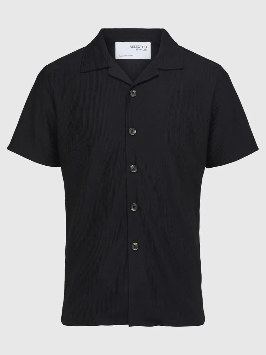 ribbad_cuban_collar_kortr_3-3.webp SELECTED RIBBAD CUBAN COLLAR KORTÄRMAD SKJORTA Black Outlet