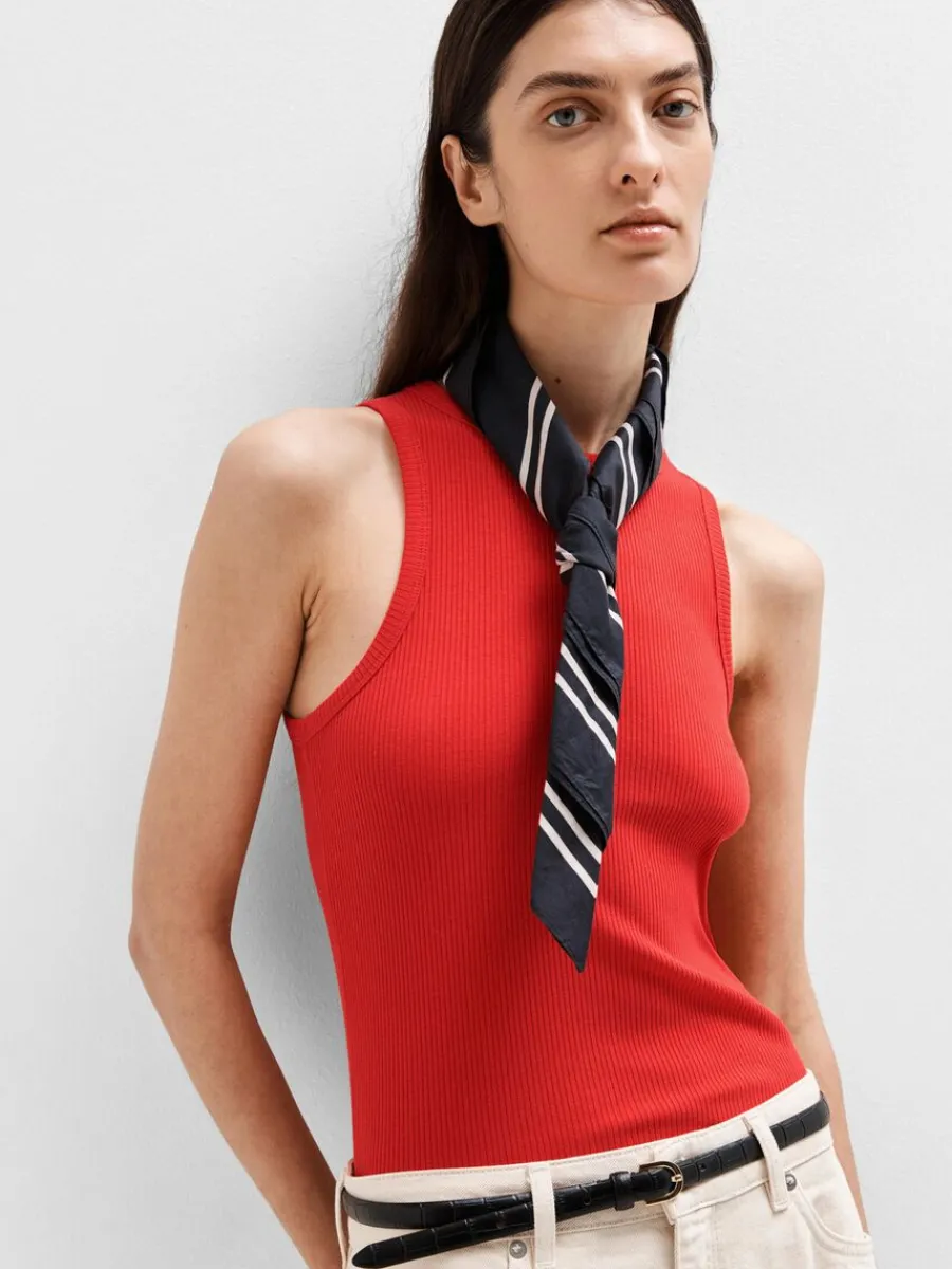 ribbad_linne_2-4.webp SELECTED RIBBAD LINNE Red Best