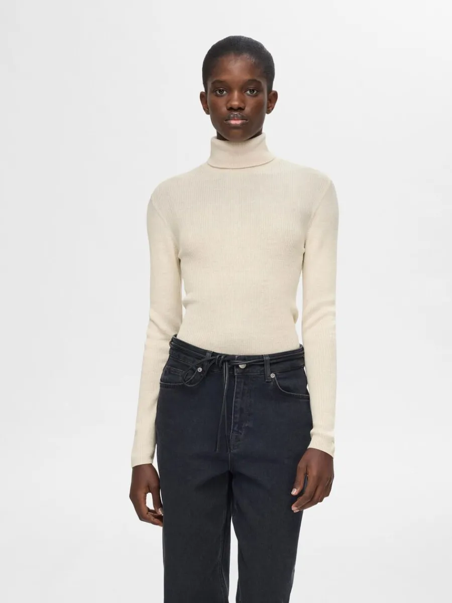 ribbad_polotrja_0.webp SELECTED RIBBAD POLOTRÖJA Beige Sale