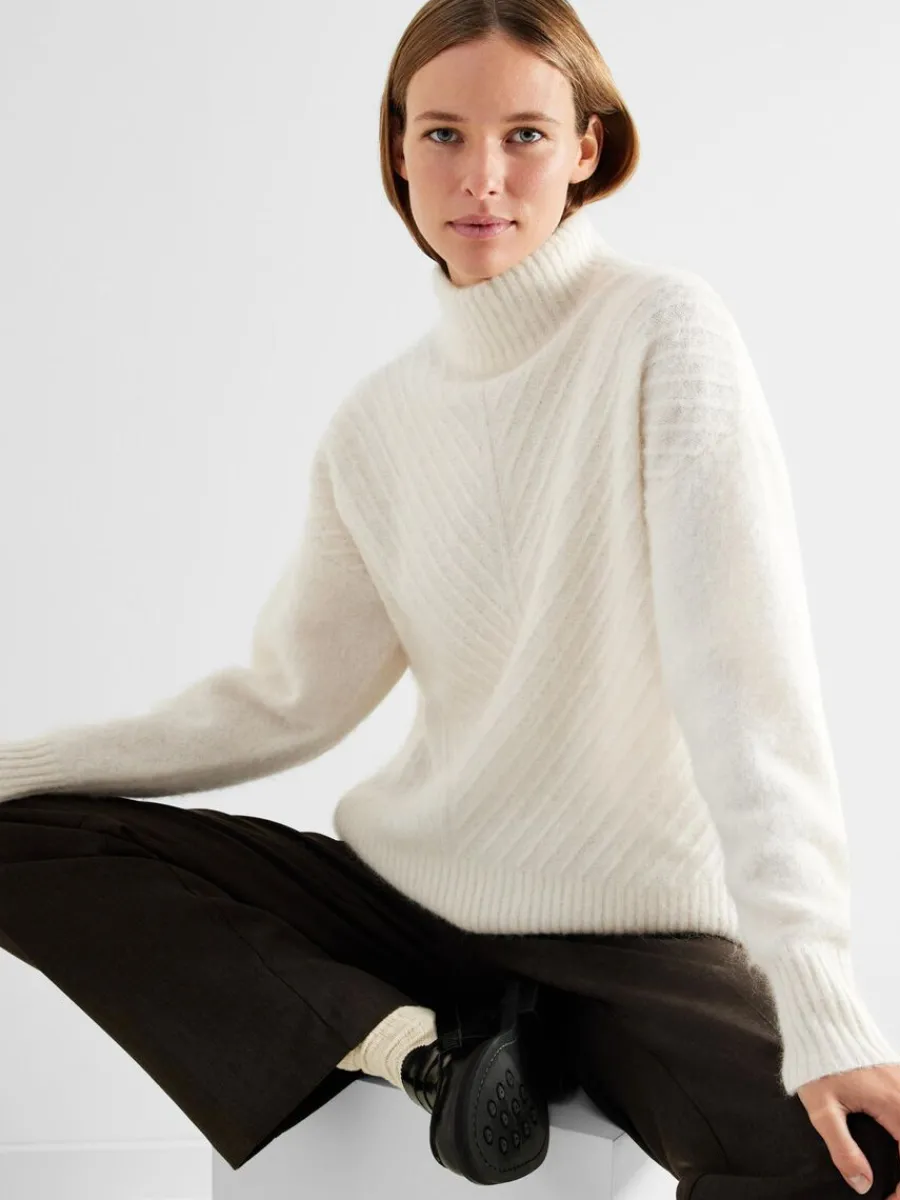 ribbad_trja_2.webp SELECTED RIBBAD TRÖJA Beige Flash Sale