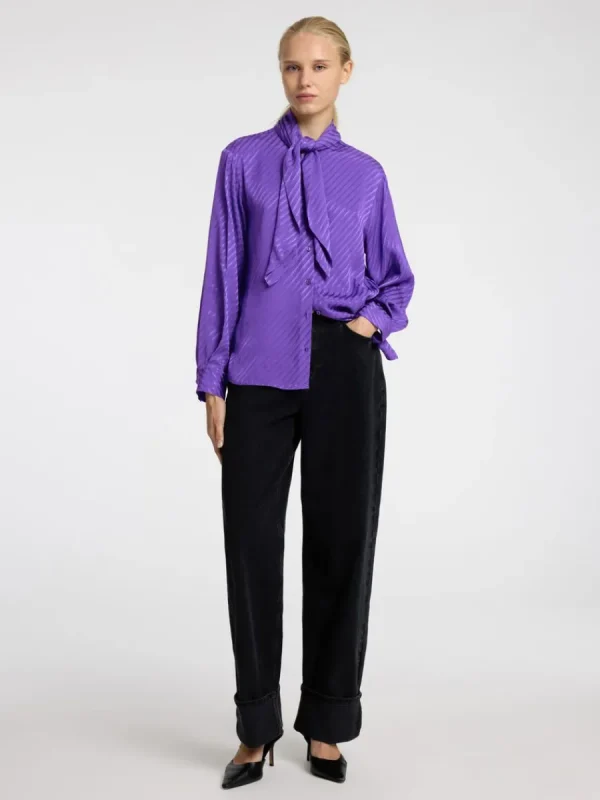 SELECTED ROSETTDETALJ SATINSKJORTA Purple New