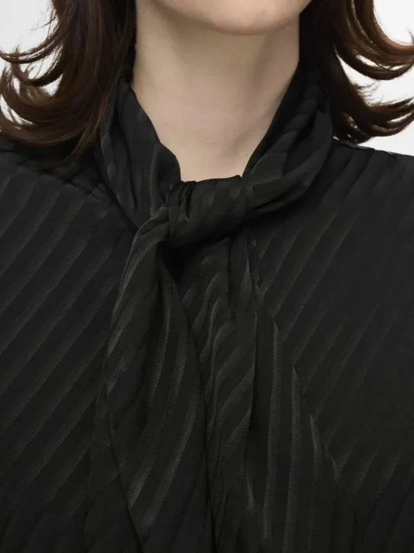 SELECTED ROSETTDETALJ SATINSKJORTA Black Store