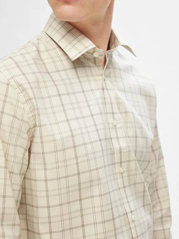 SELECTED RUTIG OINSTOPPAD LÅNGÄRMAD SKJORTA Beige Store