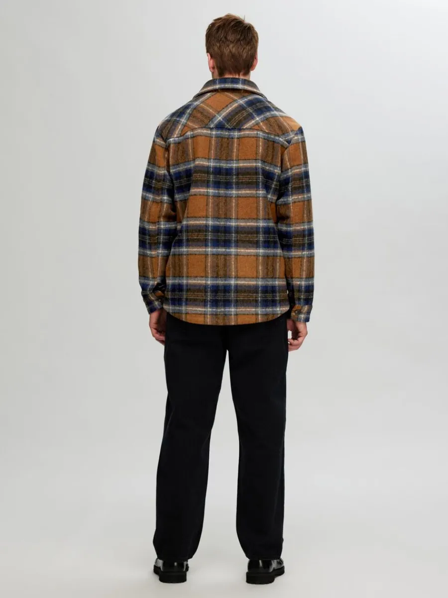 rutig_shacket_1-2.webp SELECTED RUTIG SHACKET Coloured Best